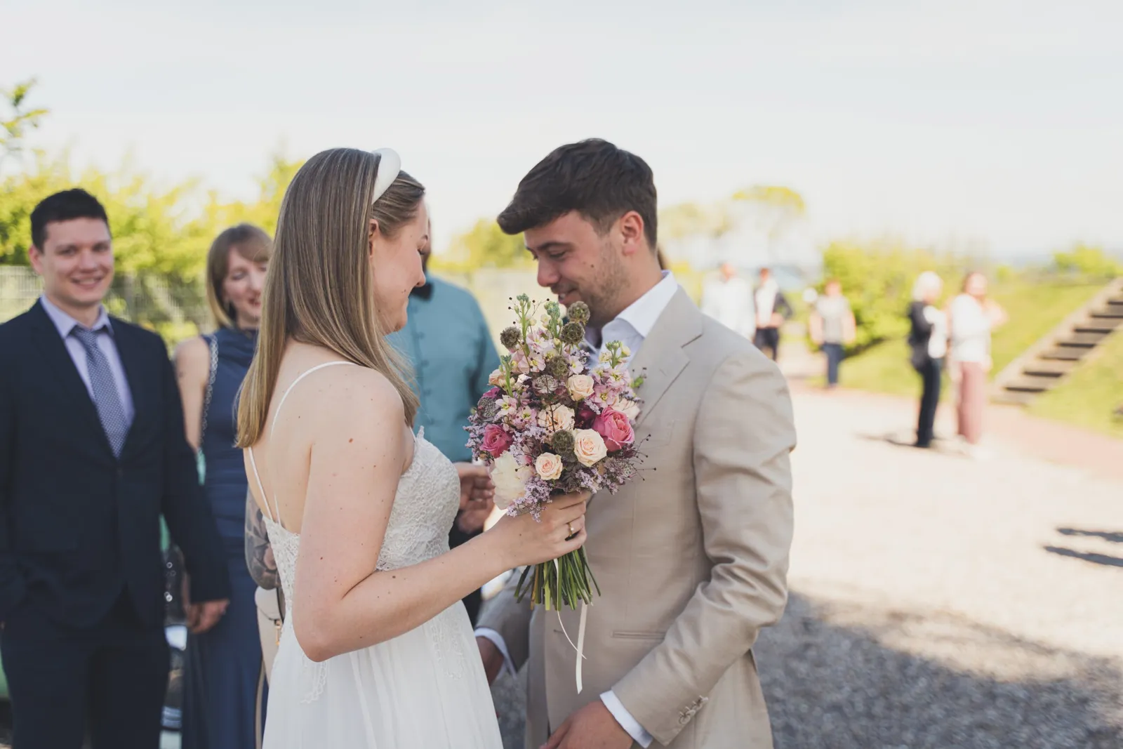 Hochzeit in Falshöft, Standesamt im Leuchtturm, Bild 1